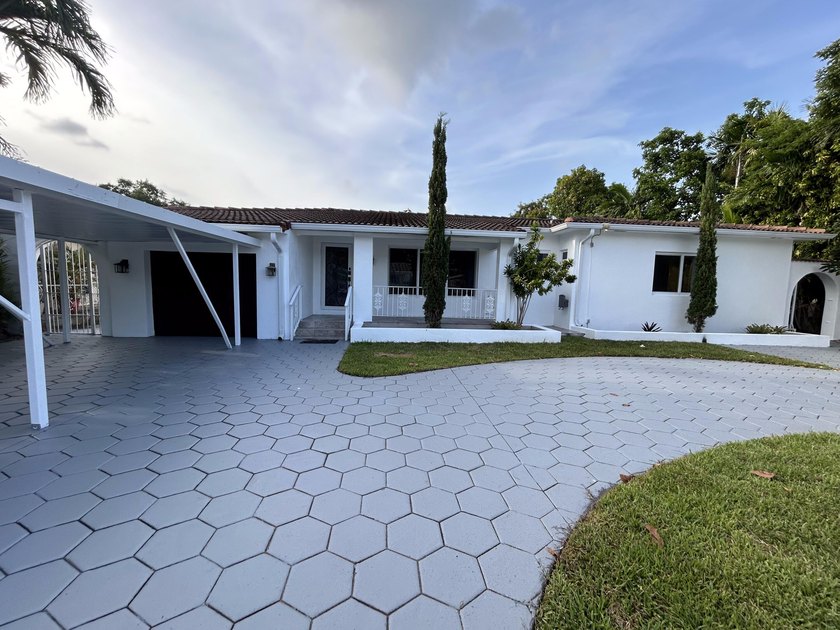 **MLS Description - 5757 SW 3rd St, Miami, FL 33144 | $1,080 - photo 6