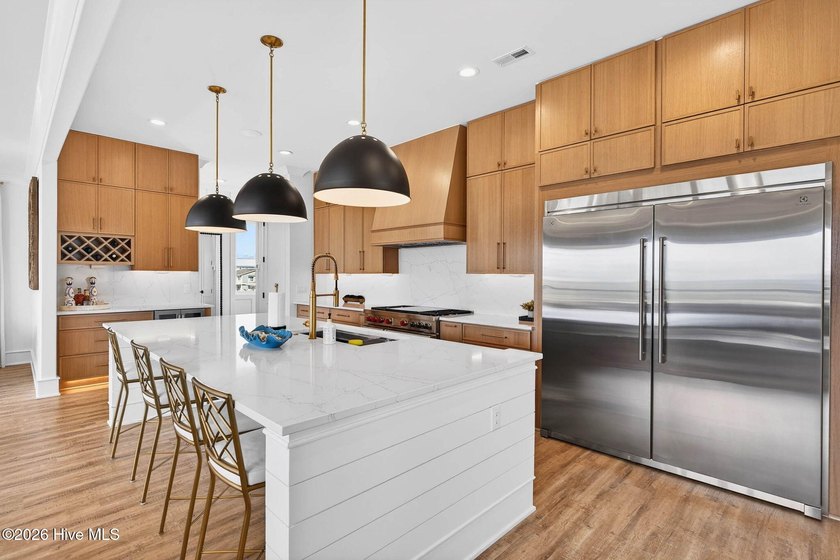 Welcome to 164 E Second Street in Ocean Isle Beach, a stunning - photo 20