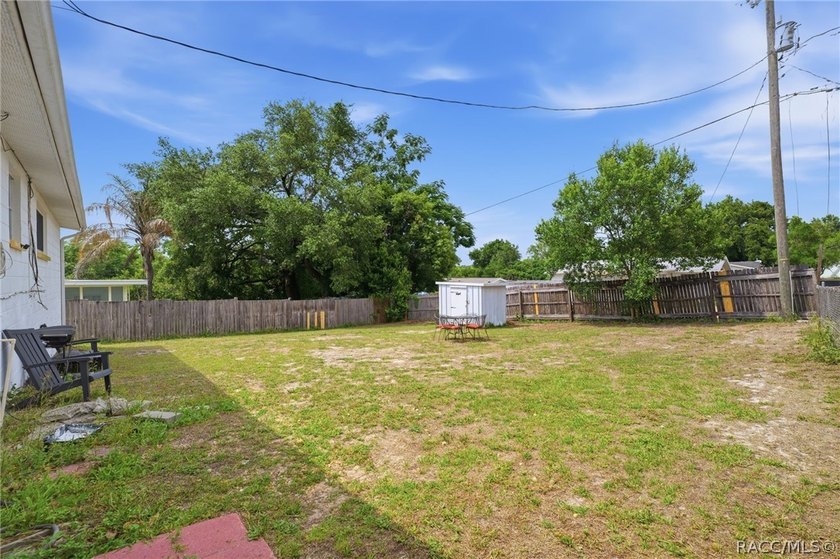 Nestled on a thoughtfully 0.14-acre lot, this charming 2-bedroom - photo 20