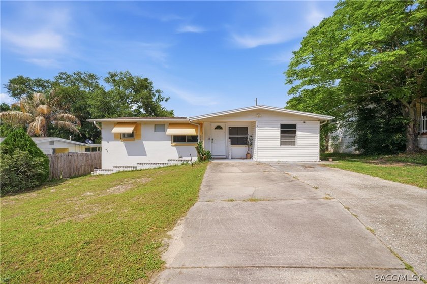 Nestled on a thoughtfully 0.14-acre lot, this charming 2-bedroom - photo 26