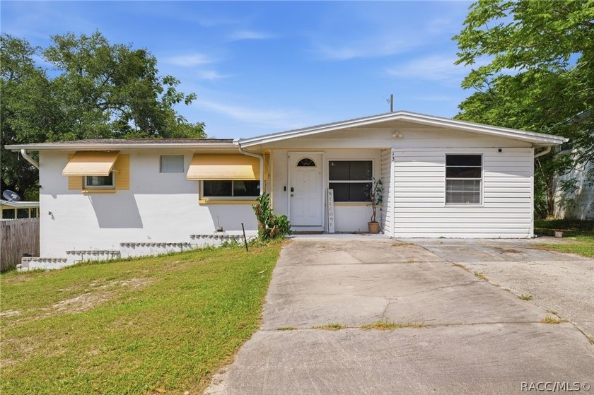 Nestled on a thoughtfully 0.14-acre lot, this charming 2-bedroom - photo 28