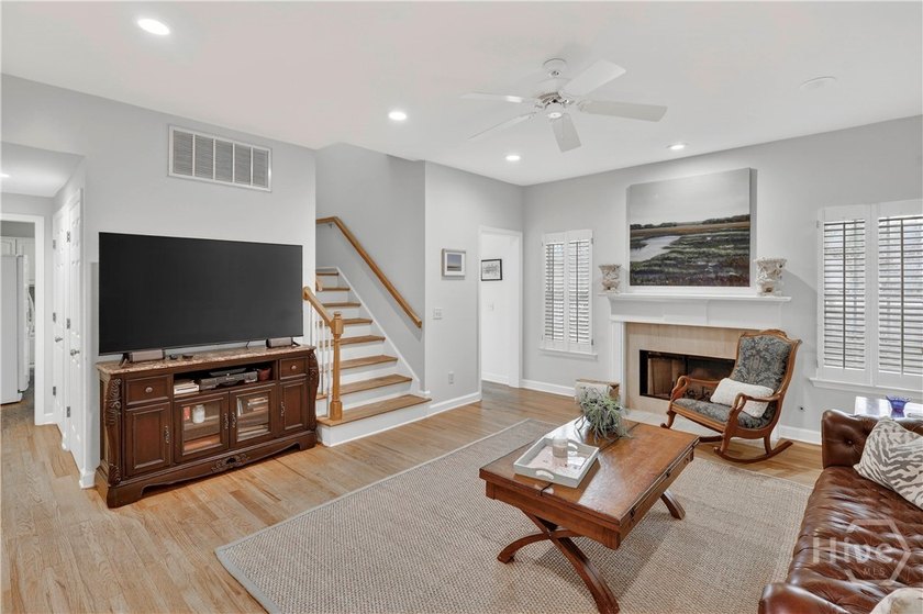 Welcome home to this beautiful 4 bed, 2.5 bath residence - photo 8