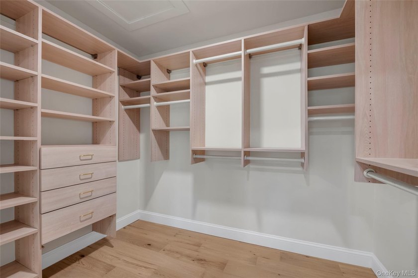 Welcome to this fully renovated Hi Ranch House in the Heart of - photo 12