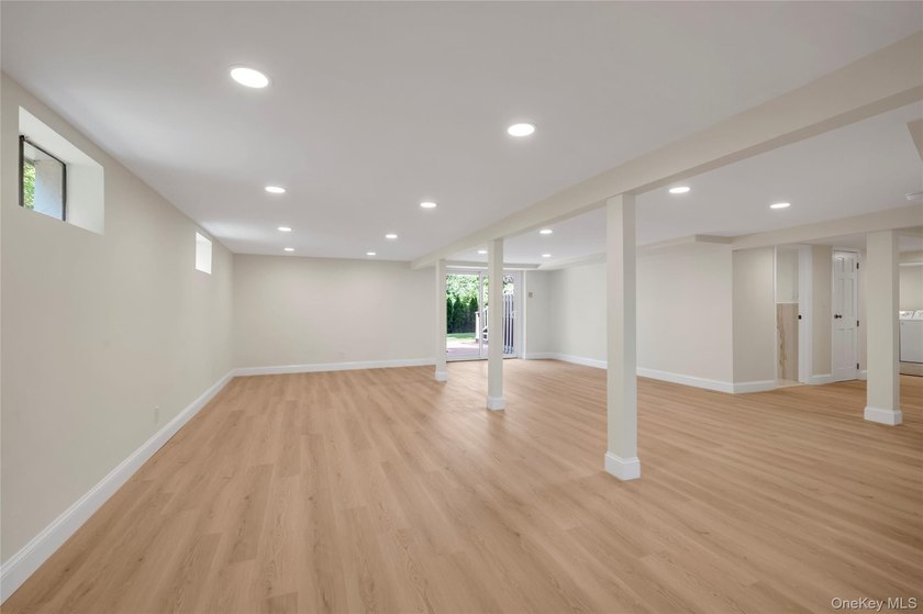 Welcome to this fully renovated Hi Ranch House in the Heart of - photo 18