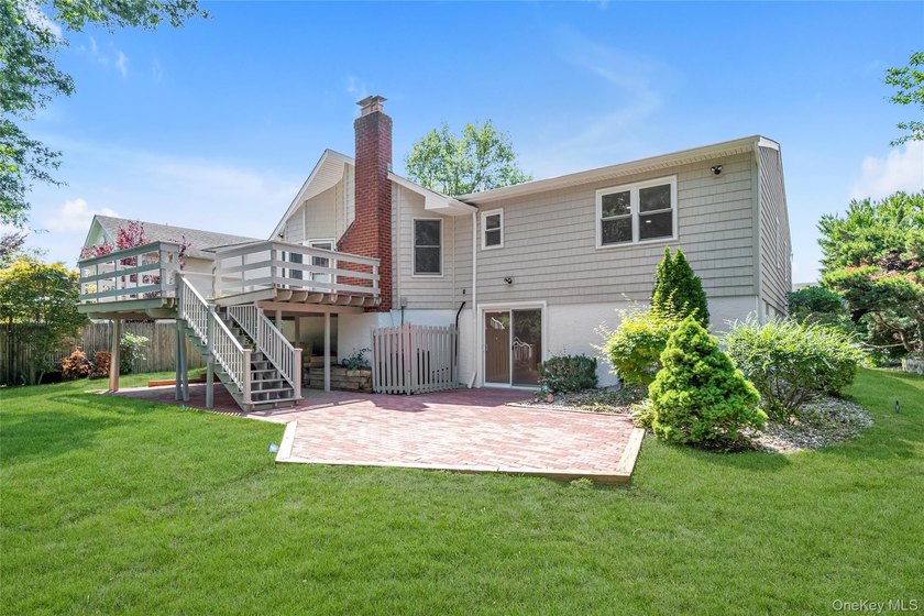 Welcome to this fully renovated Hi Ranch House in the Heart of - photo 24