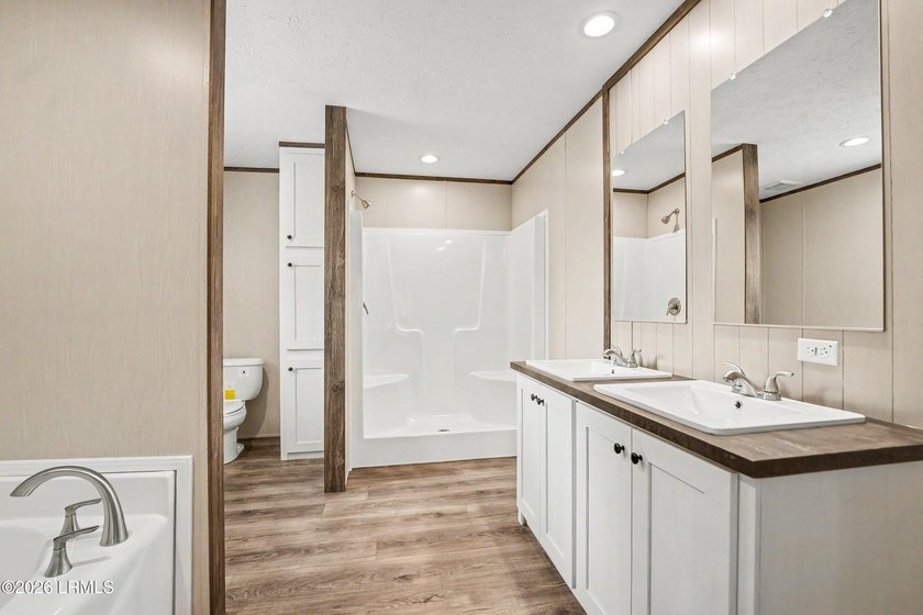 BRAND NEW mobile home with .5 acres! This spacious 4-bedroom - photo 31