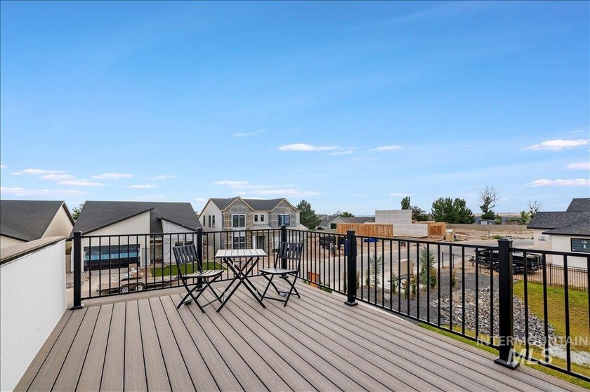 Luxury, location and privacy! Located in Twin Falls newest - photo 45