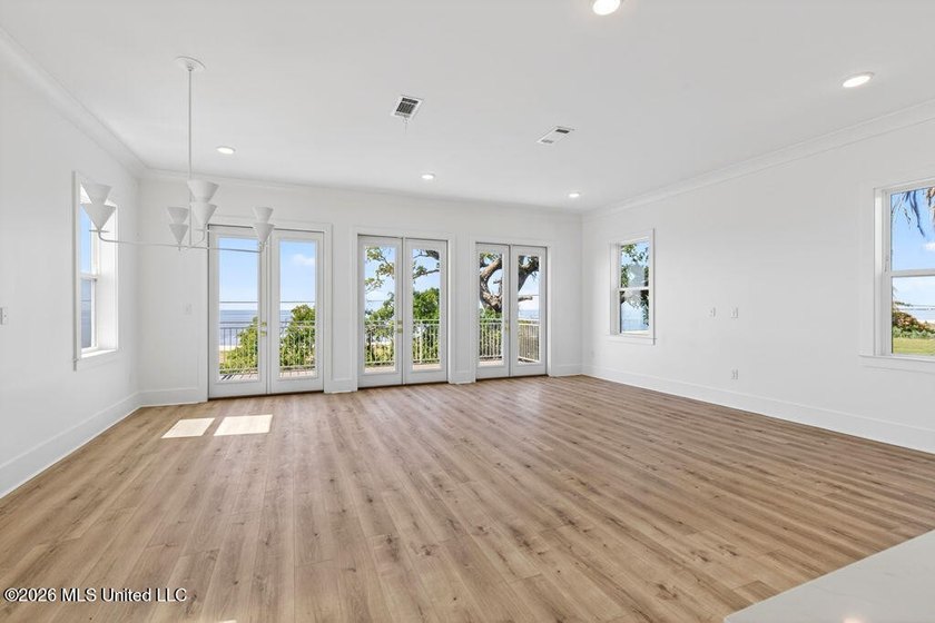 An Incredible Opportunity to Own Gulf-Front Luxury. Don't miss - photo 3
