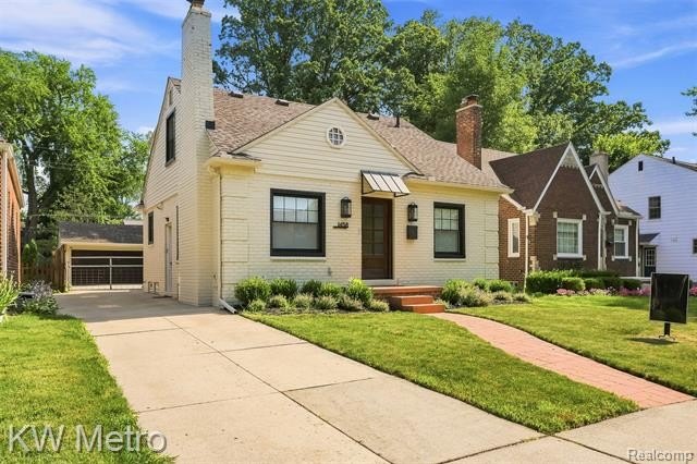 Welcome home to this stunning, completely updated all-brick - photo 3