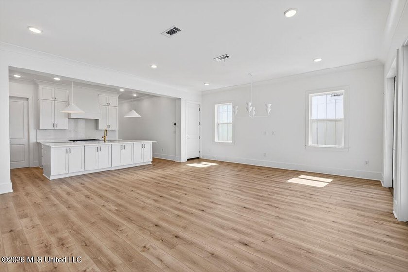 An Incredible Opportunity to Own Gulf-Front Luxury. Don't miss - photo 5