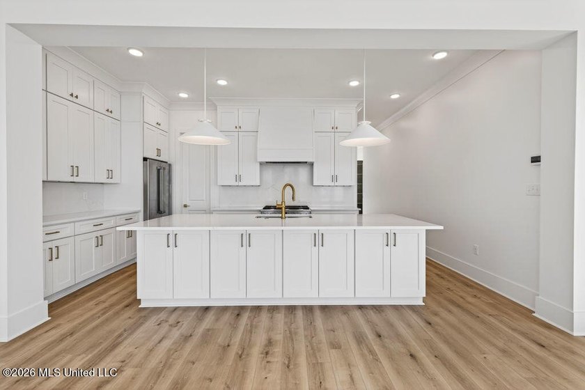 An Incredible Opportunity to Own Gulf-Front Luxury. Don't miss - photo 7