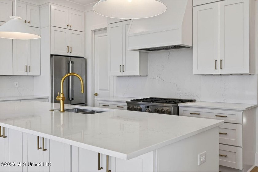 An Incredible Opportunity to Own Gulf-Front Luxury. Don't miss - photo 9