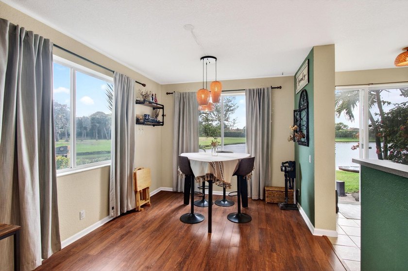 Beautifully maintained 3-bedroom, 2.5-bath townhome with a 1-car - photo 16