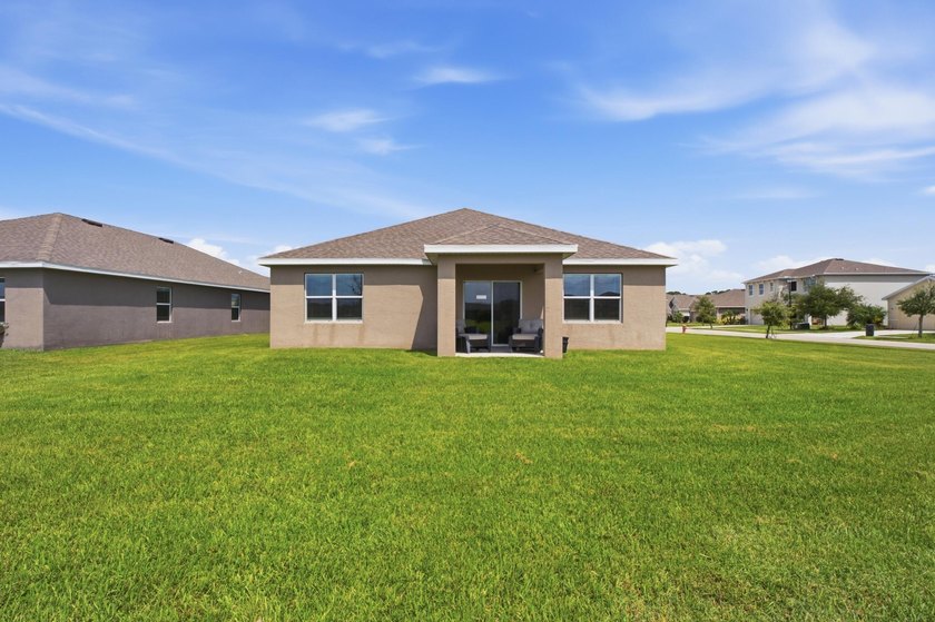 Built in 2022, this extended Cali model is ideally situated on a - photo 26