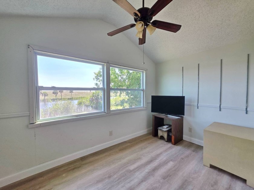 LAKEPORT - WATERFRONT ON BOTH SIDES! Discover this stunning and - photo 40
