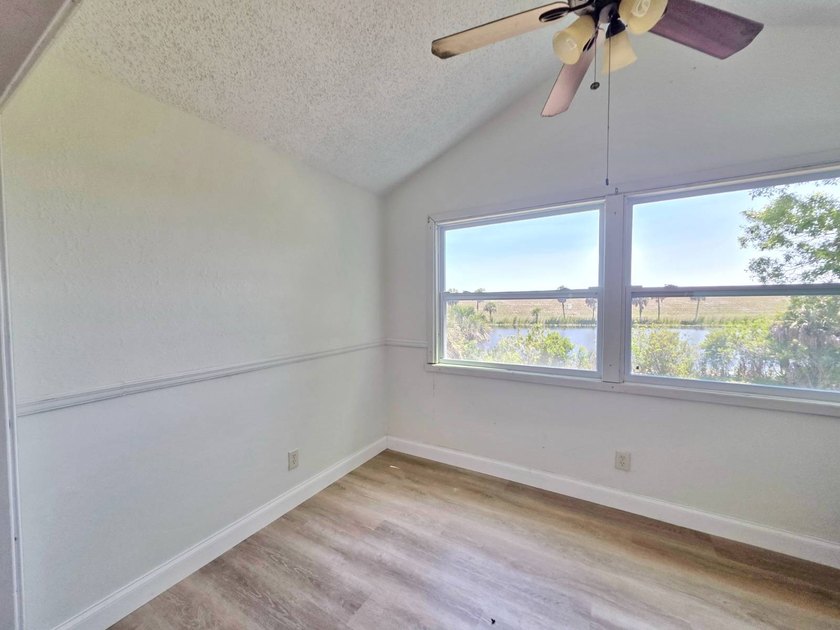 LAKEPORT - WATERFRONT ON BOTH SIDES! Discover this stunning and - photo 41