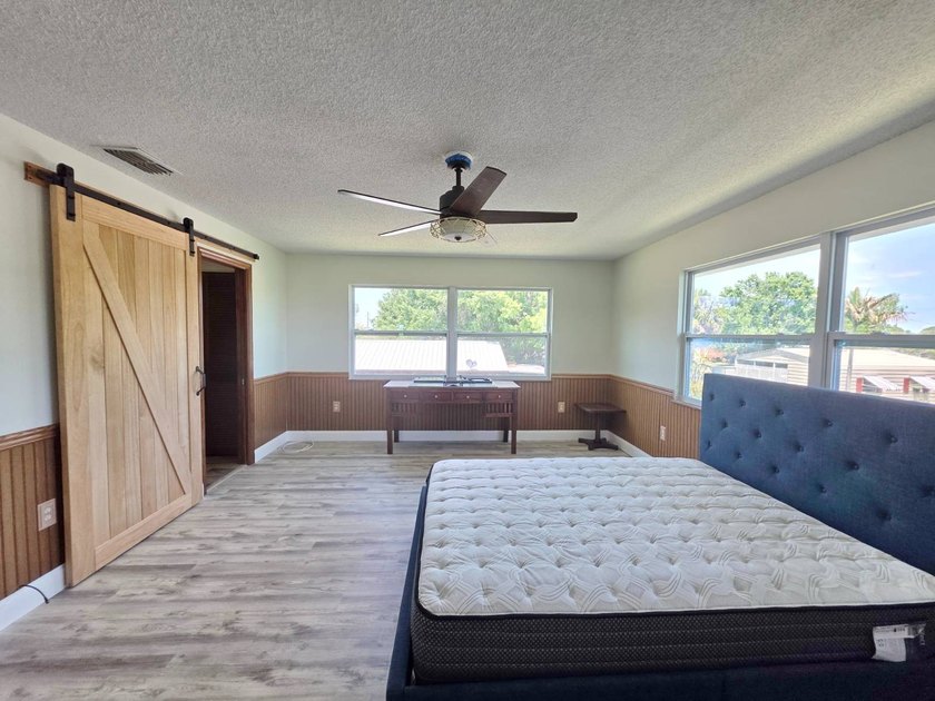 LAKEPORT - WATERFRONT ON BOTH SIDES! Discover this stunning and - photo 52