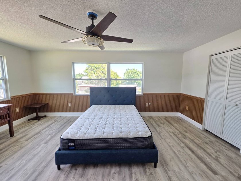 LAKEPORT - WATERFRONT ON BOTH SIDES! Discover this stunning and - photo 53