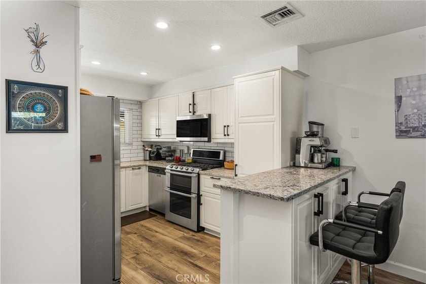 Welcome to 1921 Sherry Lane, a beautifully remodeled - photo 11