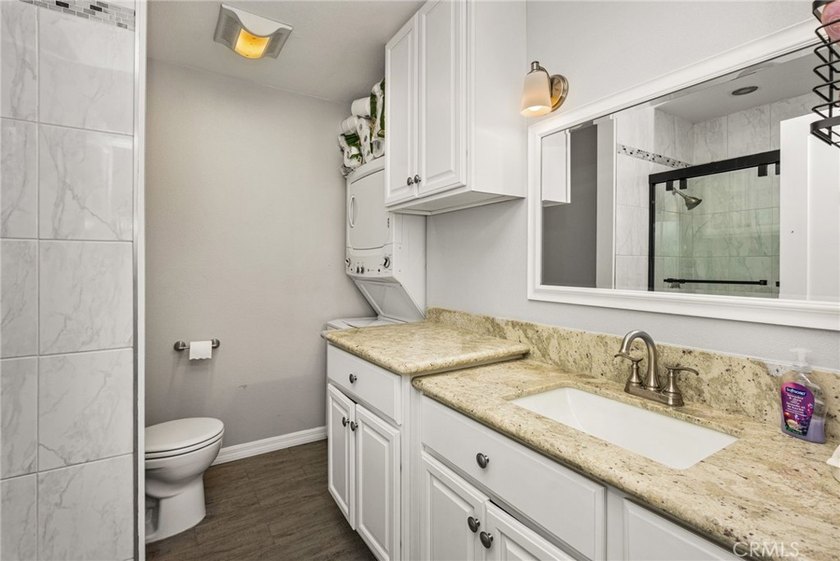Welcome to 1921 Sherry Lane, a beautifully remodeled - photo 15