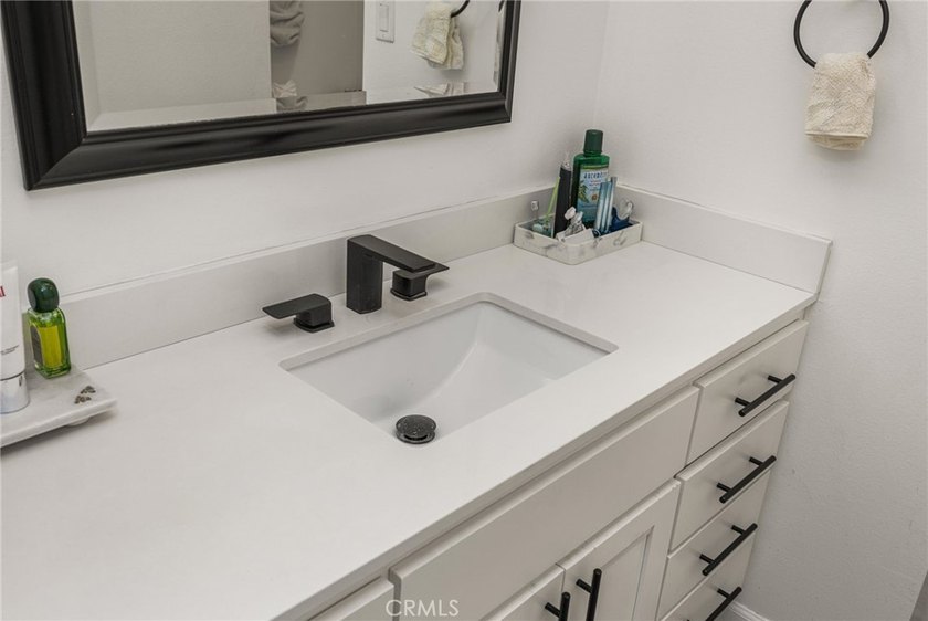 Welcome to 1921 Sherry Lane, a beautifully remodeled - photo 20
