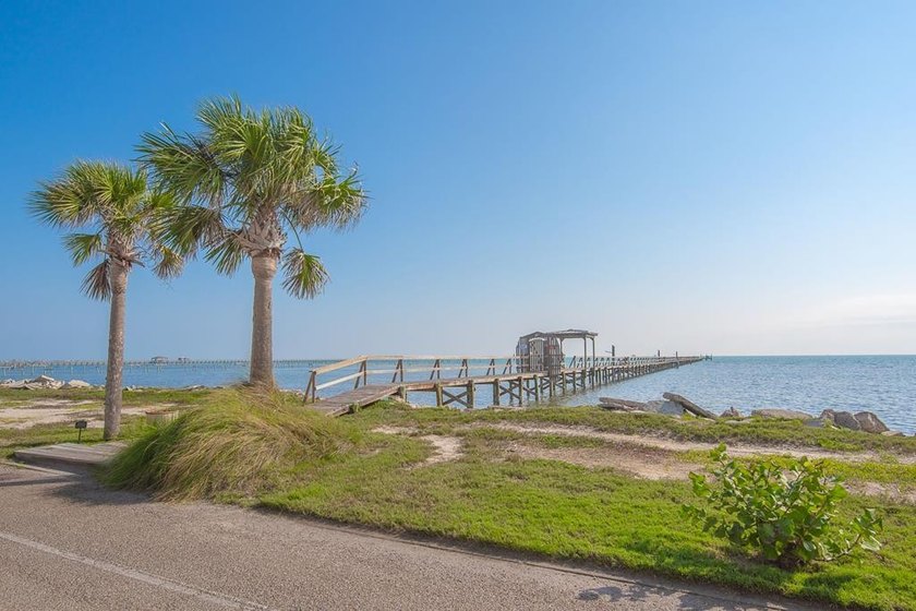 Set along historic Water Street, this beautifully refreshed - photo 46