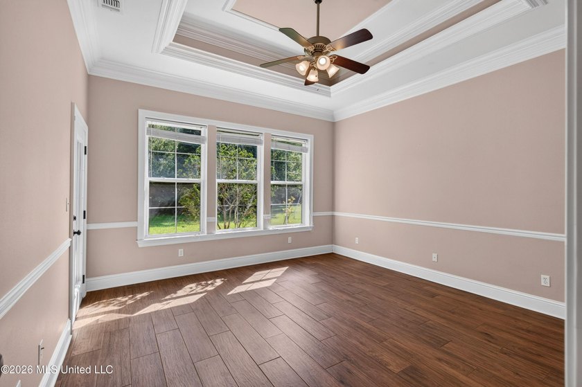 GORGEOUS JASSBY BUILT HOME WITH 4 BEDROOM AND 2.5 BATHS - photo 18