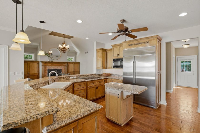 Stunning west-facing lakefront home with the best views of - photo 23