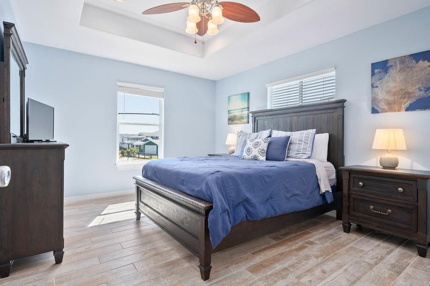 Find your slice of paradise in this gorgeous 5-bedroom - photo 17