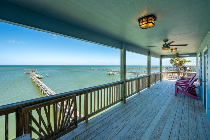 Find your slice of paradise in this gorgeous 5-bedroom - photo 23