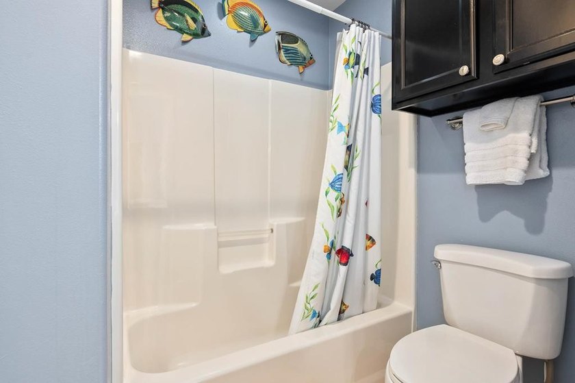 Find your slice of paradise in this gorgeous 5-bedroom - photo 28
