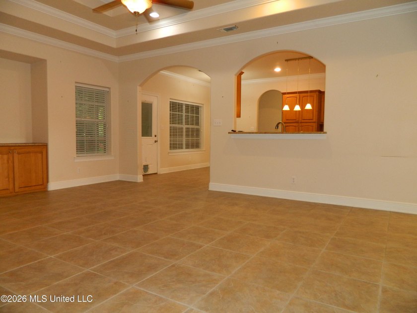 Nice ranch home, 3 bedroom, 2 bath, split bedroom plan, all - photo 9