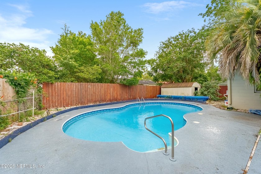 Open House 7/19 12:30- 2:30 Welcome home to this affordable - photo 3