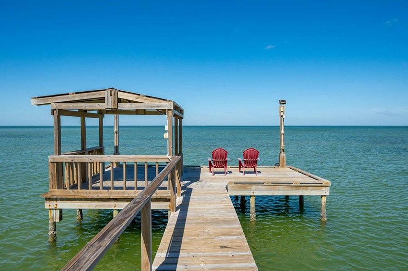 Find your slice of paradise in this gorgeous 5-bedroom - photo 34