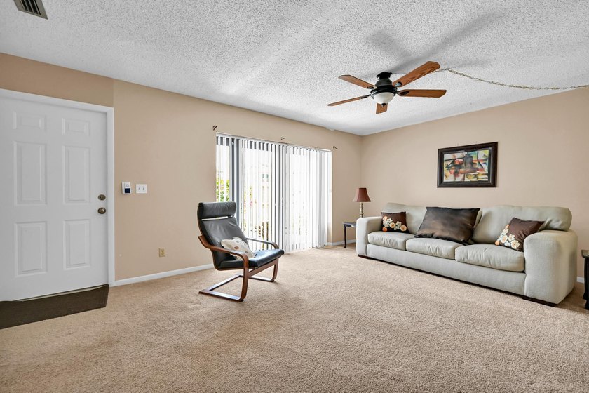 Welcome to this charming 2-bedroom, 1.5-bath townhouse featuring - photo 6