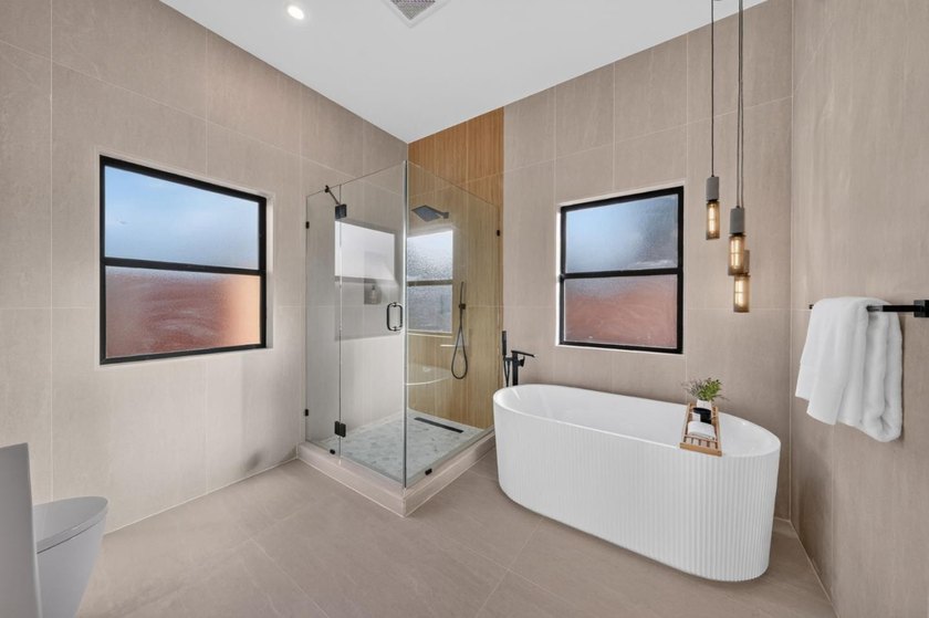 Nestled in one of Cambrian's most desirable neighborhoods, this - photo 50