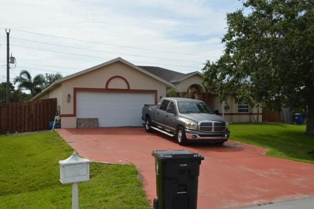 Discover the potential of this property located in the heart of - photo 2