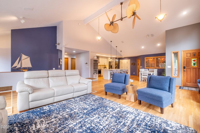 Ocean peaks and priced to sell at $749,900 for this Luxury - photo 14