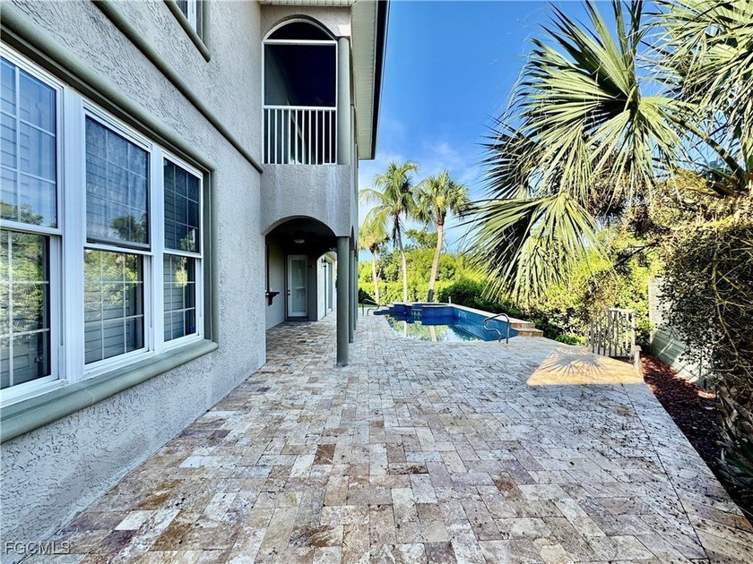 Enjoy nearly 150 ft of direct Gulf Access waterfront! A - photo 11