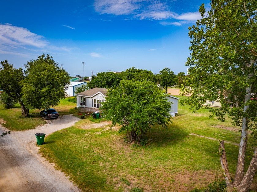 Walking distance to Newcastle School. This home is just a block - photo 18