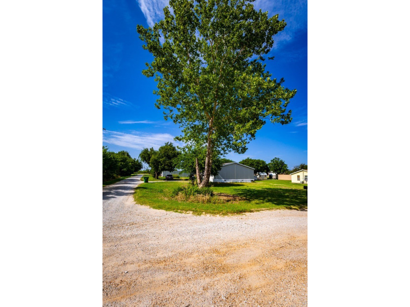 Walking distance to Newcastle School. This home is just a block - photo 20