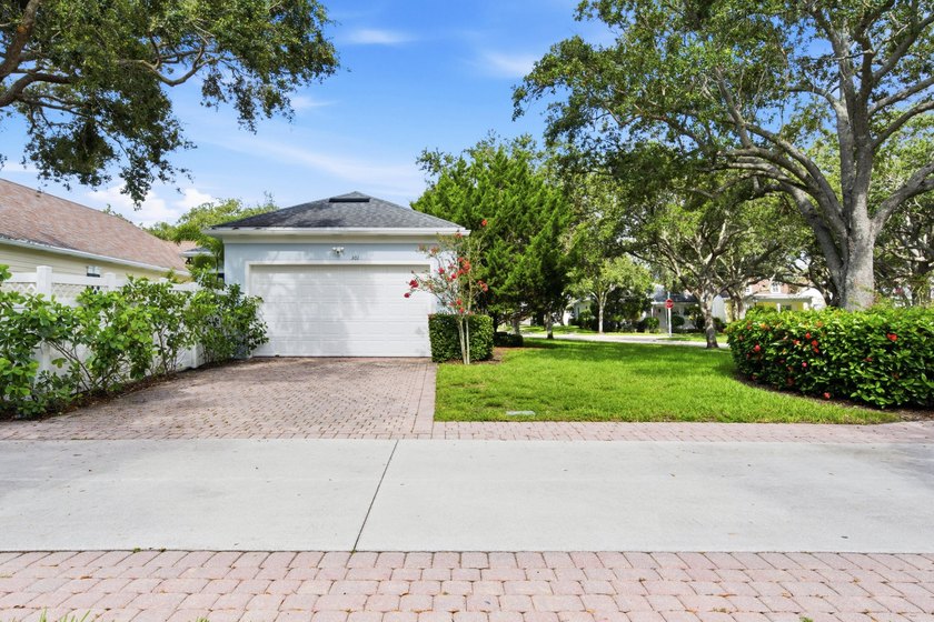 Welcome to New Haven at Abacoa, where timeless charm meets - photo 4