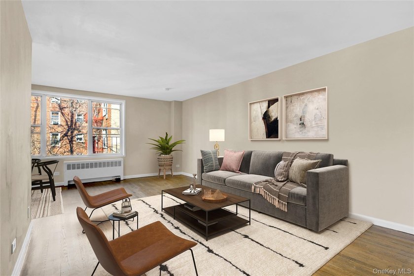Move right in to this renovated Co-op w/ new kitchen, new - photo 6