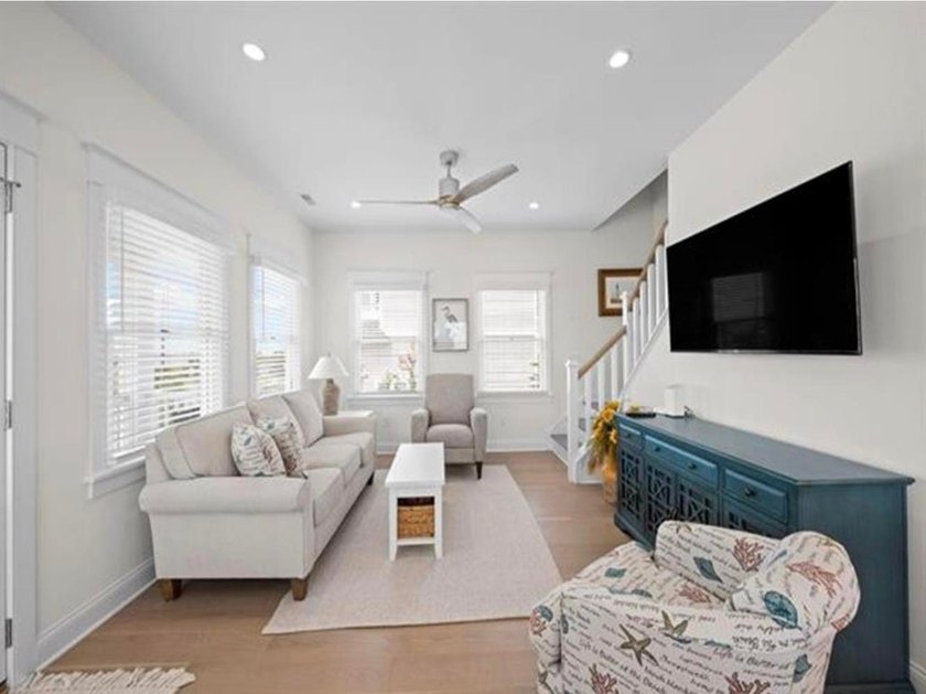 Bay and sunset views!! One of Avalon best opportunities next to - photo 6