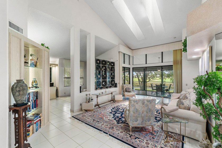 Enjoy the Polo Club lifestyle in this spacious second floor - photo 7