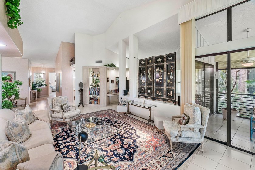 Enjoy the Polo Club lifestyle in this spacious second floor - photo 9