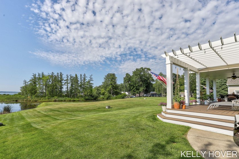 Experience the **Gun Lake lifestyle** in this beautifully - photo 50