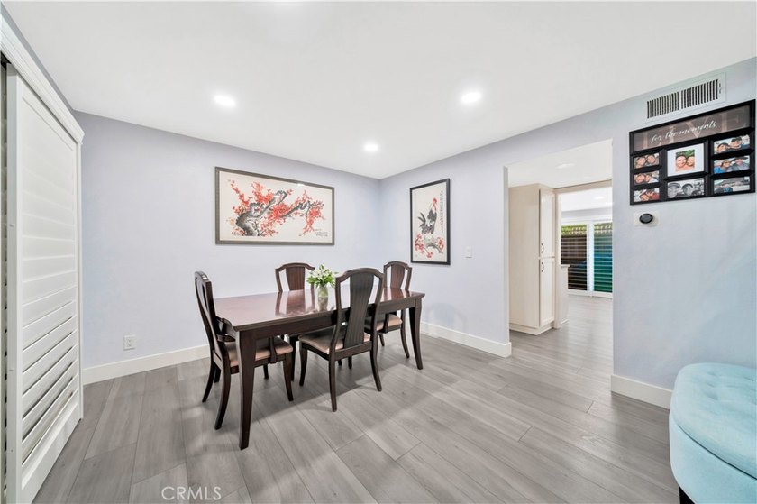 Fully remodeled 3 bedroom with attached large office/bedroom off - photo 10