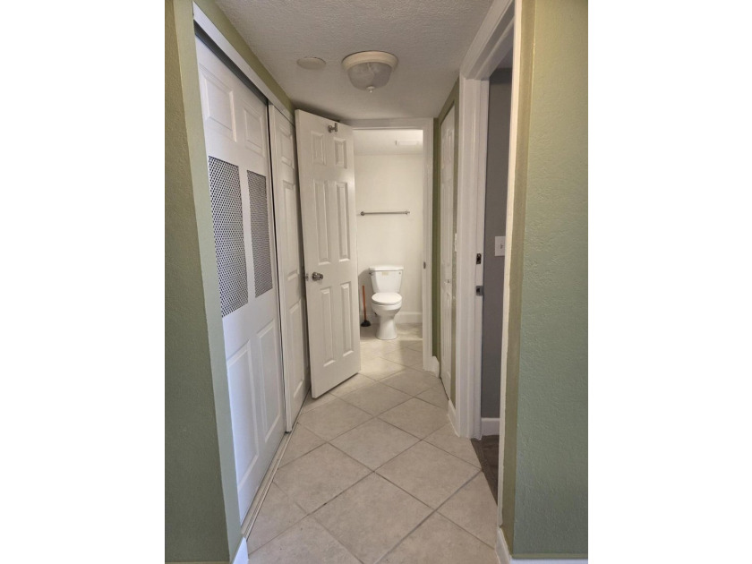PRICE, LOCATION &amp; STYLE! Beautifully updated 55+ 1/1 condo - photo 10