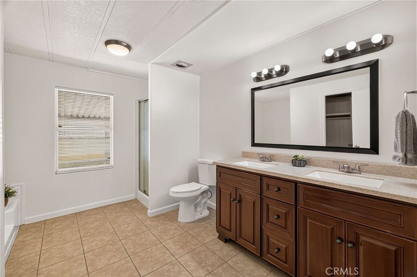 Arguably one of the largest and nicest lots in Casa de Flores - photo 16